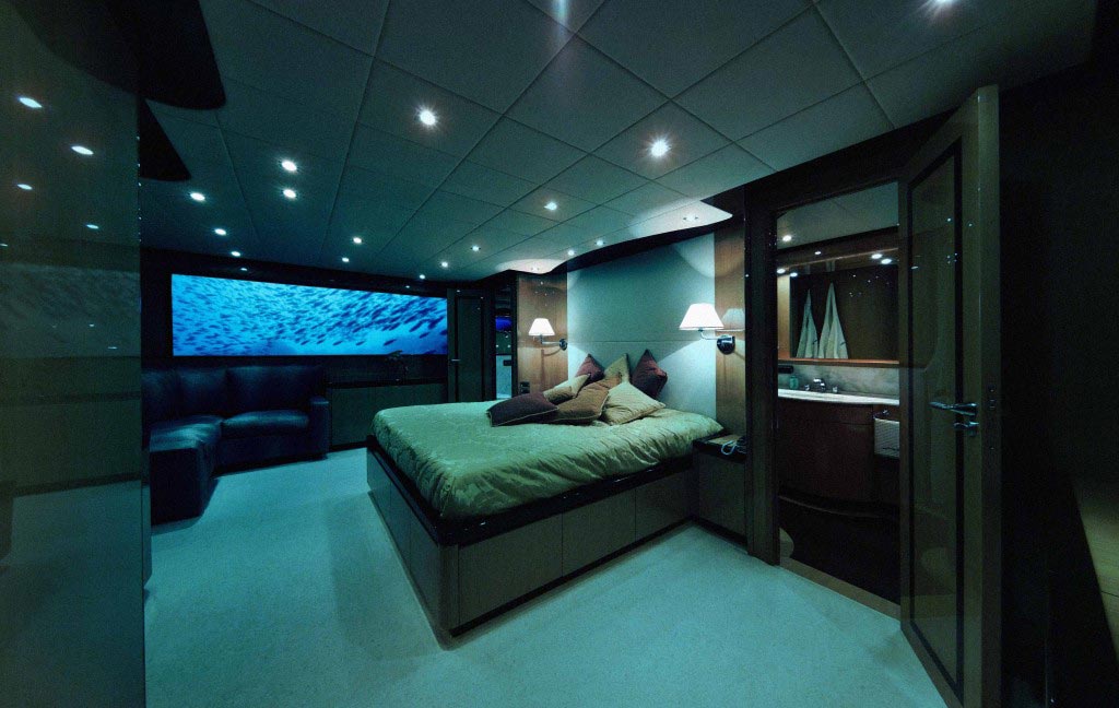 Lover's Deep Luxury Submarine